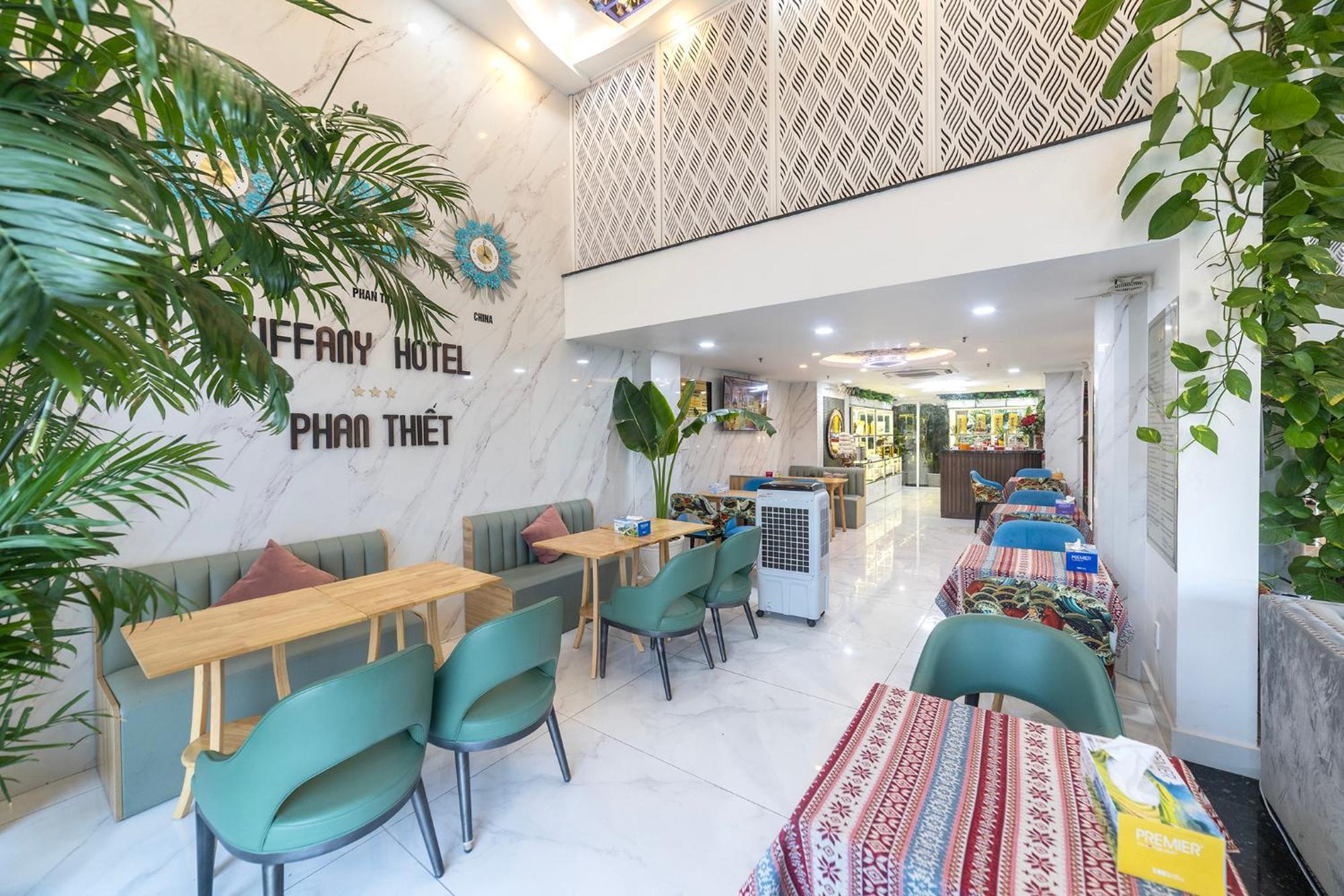 Tiffany Hotel & Restaurant Phan Thiet Exterior photo